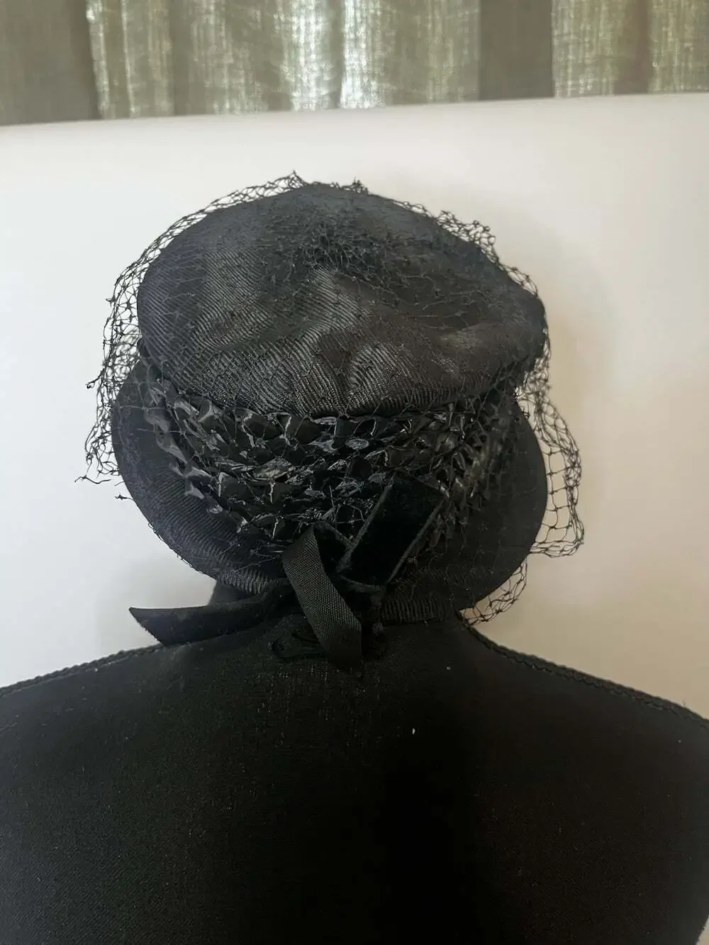 Vintage 50s Retro Straw Ladies Pillbox Birdcage Veil Hat Lucila Mendez New York